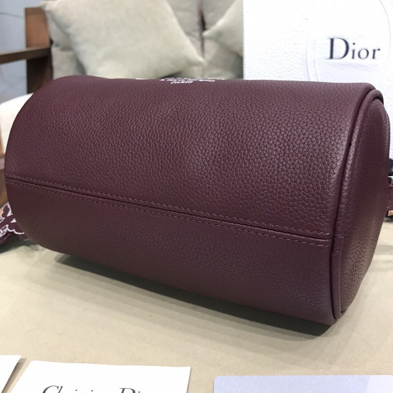 Modern Faux Leather Handbag - Chic Everyday Appeal | Women's Statement Accessory #847 - texture close-up (image 9) of designer-inspired handbag