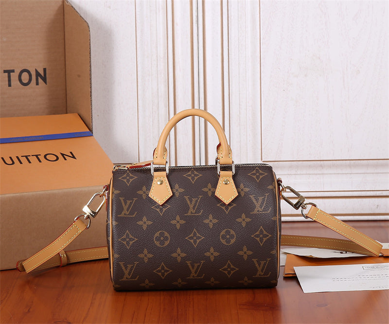  Signature tote bag front view
