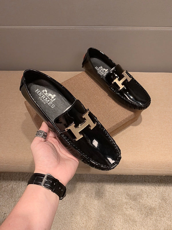 Hermes shoes Style 221 - top view showing design