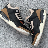 Nike Men's & Women's Luxury Low-Top Trainers — Style 237 back view