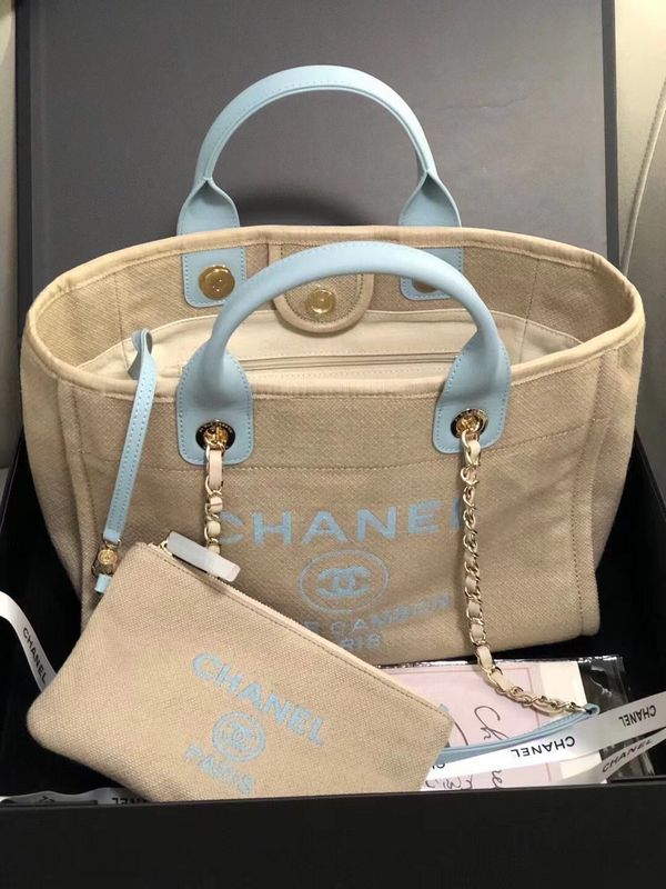  women's handbag, versatile design, view 3