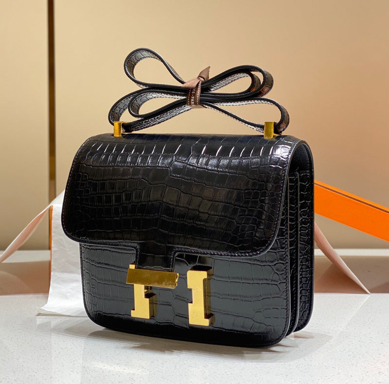 Polished bag women's premium everyday handbag