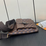  Chic shopper bag carried on shoulder