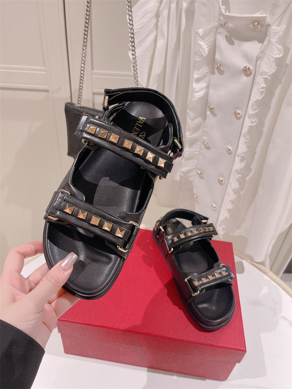 Close-up detail view of Valentino Garavani luxury piece style No.181