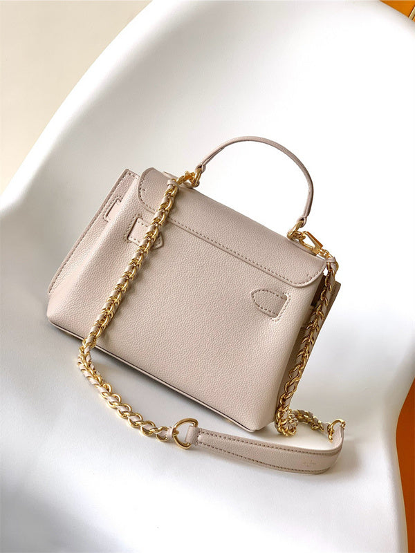  crossbody bag close-up of hardware and finish 17