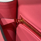 Streamlined handbag styled for everyday wear
