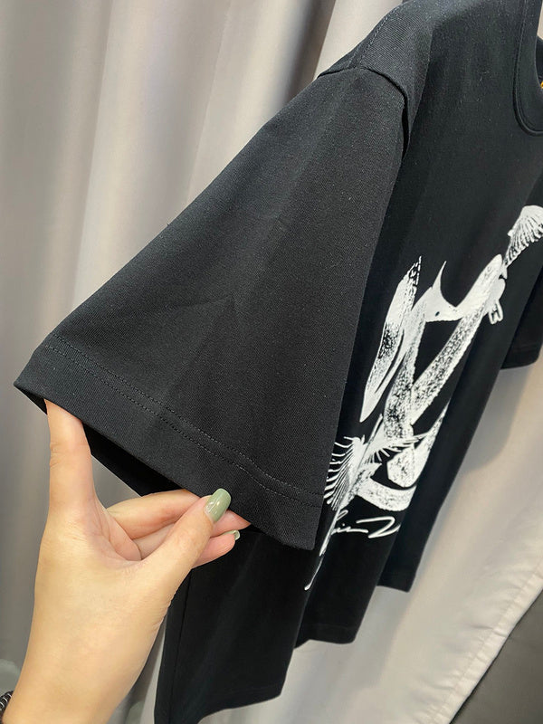 Side profile of Louis Vuitton cotton t-shirt with tailored silhouette