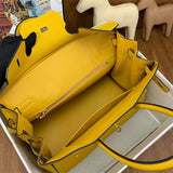  Smart everyday bag front view 19