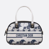Interior view of statement everyday-luxe women's handbag – women's premium purse