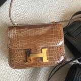  Minimalist satchel front view 19
