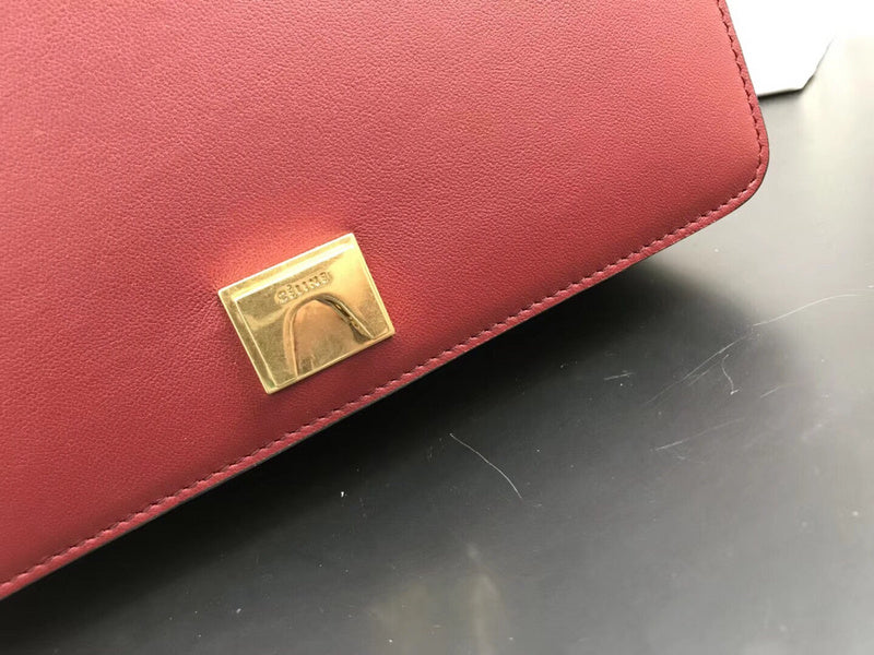 Back view of chic premium women's handbag – women's premium purse