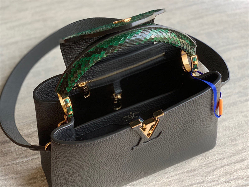  Modern shoulder bag carried on shoulder 10