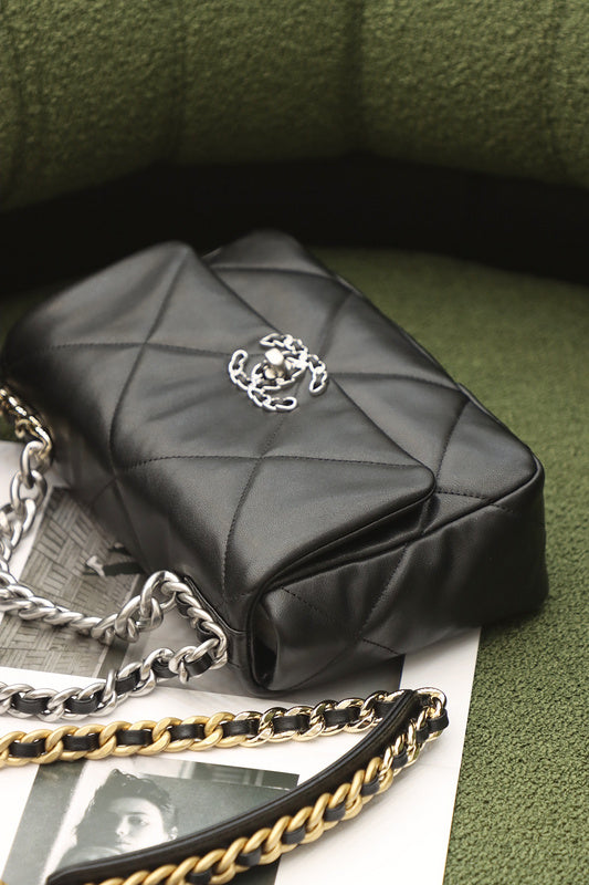  mid purse view 9
