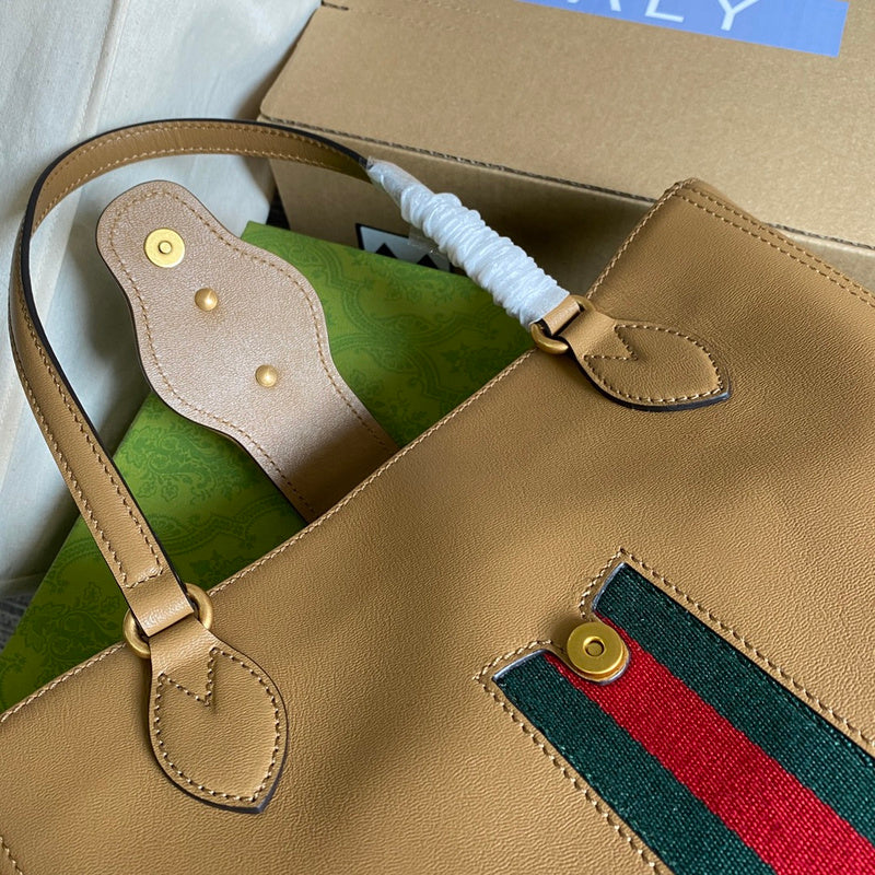 Front view of modern everyday-luxe women's handbag – women's luxury accessory