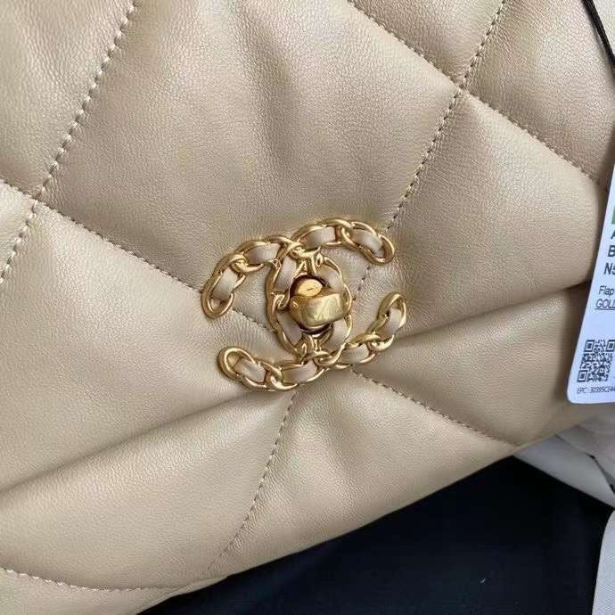  mid purse view 5