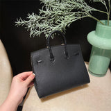  Smart tote bag carried on shoulder