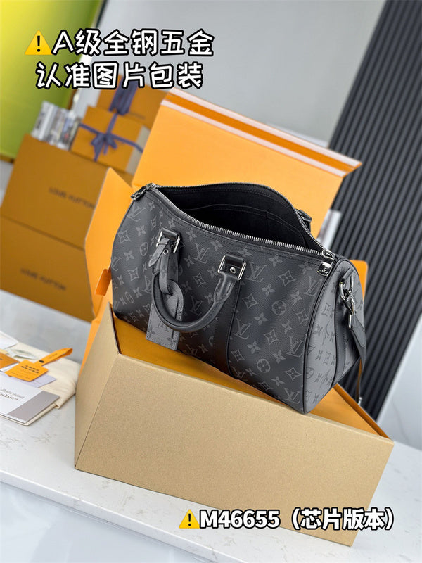 Polished crossbody bag front view 7