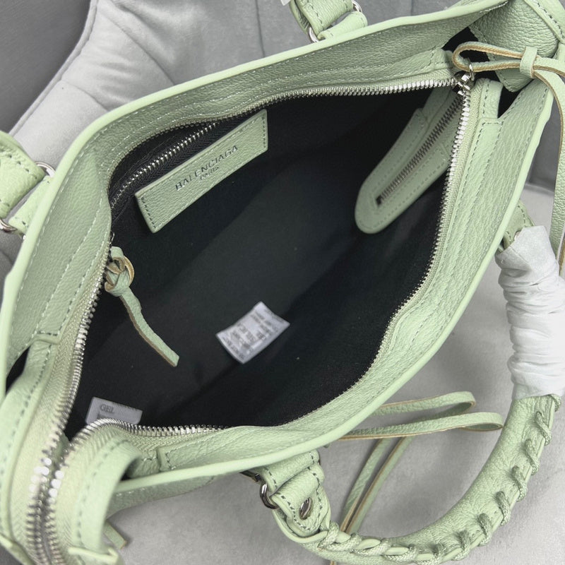Zivas Charm Polished Finish Statement Handbag (Premium Everyday Carry) – Detail View