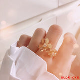Angled view of Van Cleef & Arpels unisex jewelry piece