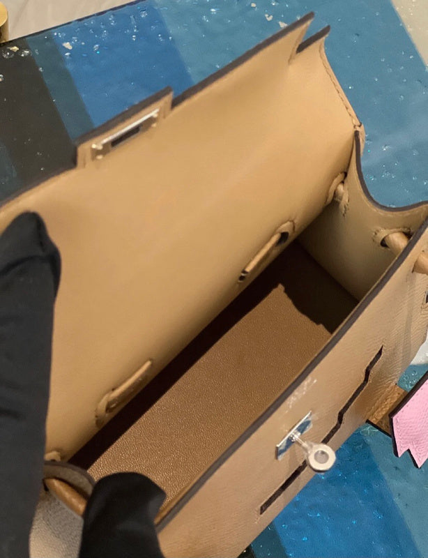 Interior view of timeless premium bag
