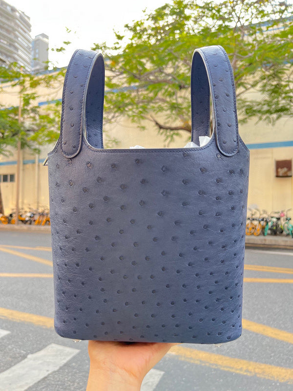 Interior view of smart premium bag