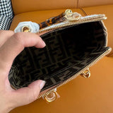 Ziva's Charm handbag – close-up view (20.5cm*12cm*9cm)