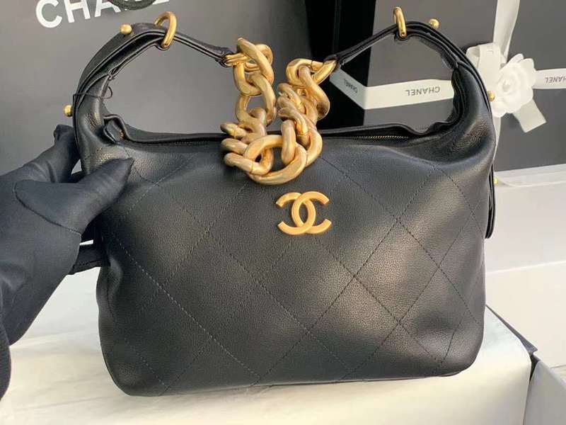Zivas Charm Effortless Sophistication Designer Handbag (Elevated Accessory Essential) – Front View