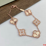 Side view of Van Cleef & Arpels unisex jewelry piece