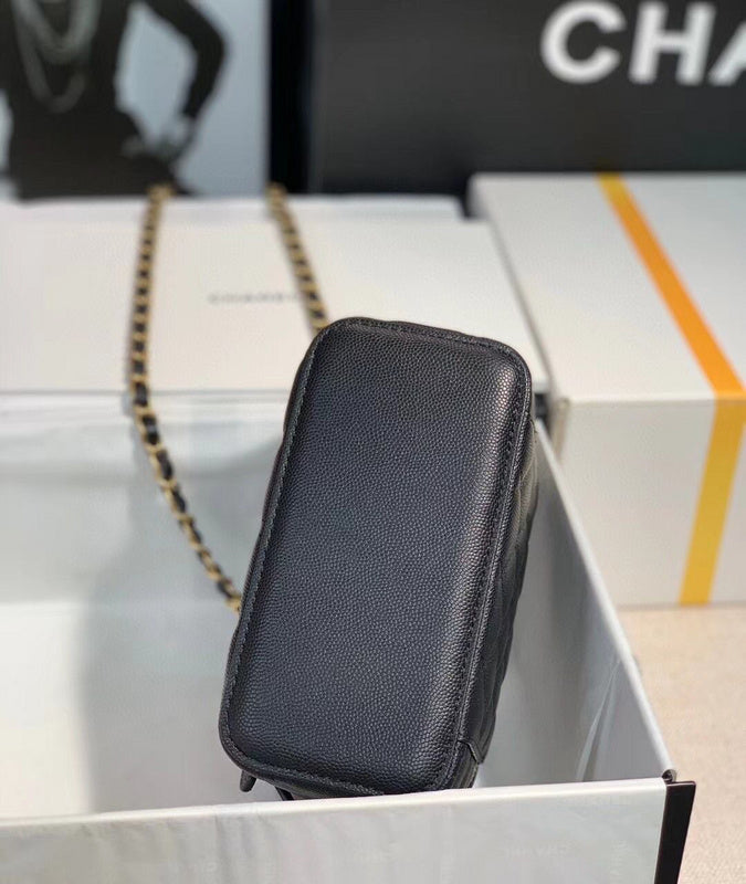  women's handbag, versatile design, view 5
