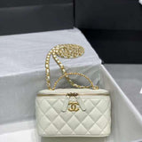 Zivas Charm Modern Edge Luxury Handbag (Everyday Luxury Essential) – Detail View