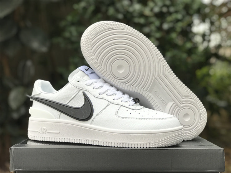 Nike neutral cream luxury sneakers view 16 streetwear statement look