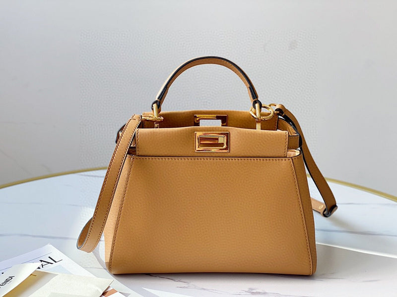Ziva's Charm handbag – detail view (Standard Size)