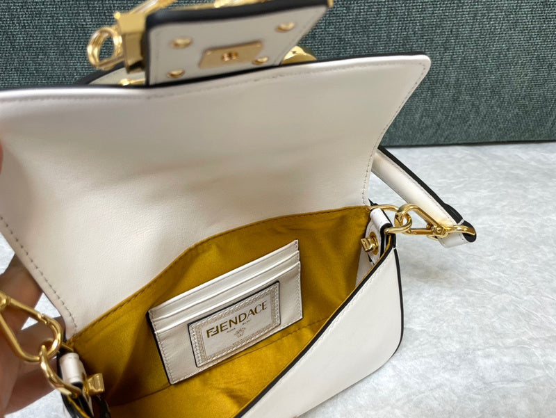 Ziva's Charm handbag – carry view (20cm*13cm*5cm)