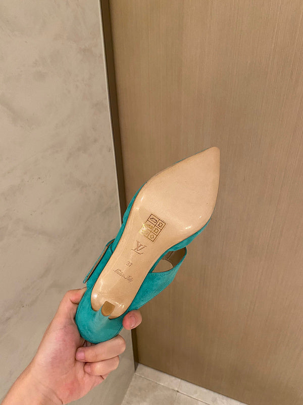Louis Vuitton shoes Style 272 - back heel detail