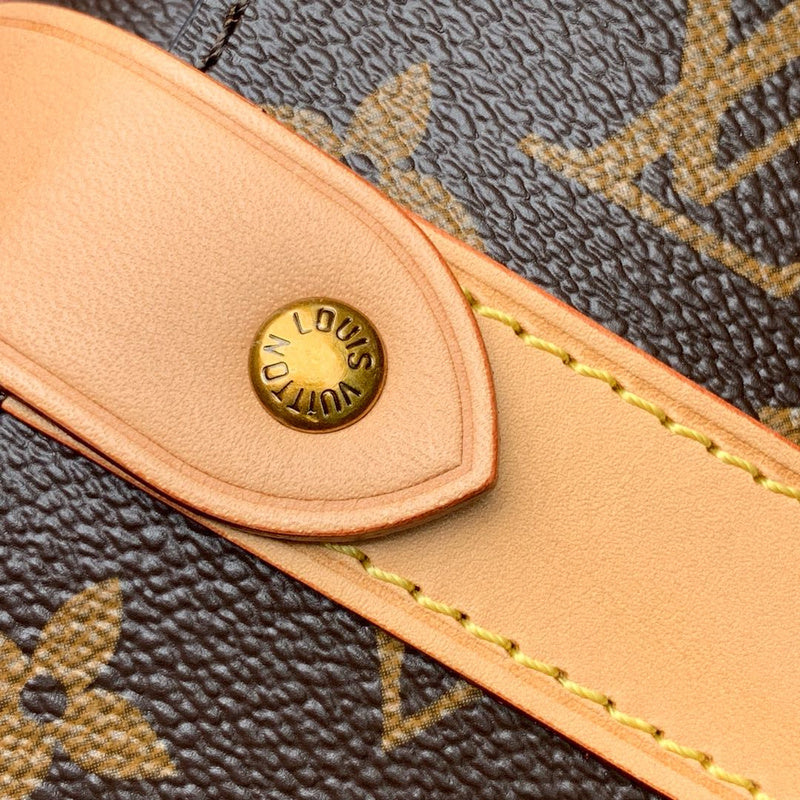 Side profile of polished elevated women's handbag – women's everyday handbag