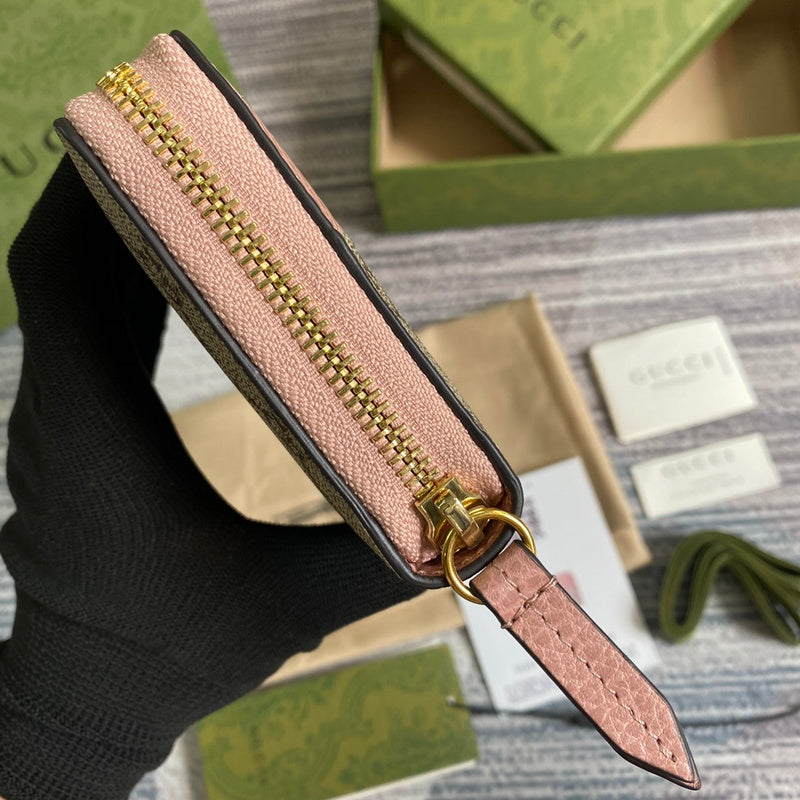 Top view of classic elevated women's handbag – women's everyday handbag