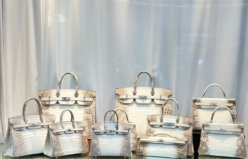  smart structured bag detail view showing craftsmanship 8