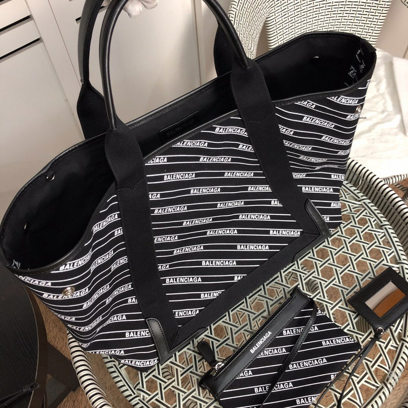 Back view of refined signature women's handbag – women's premium purse