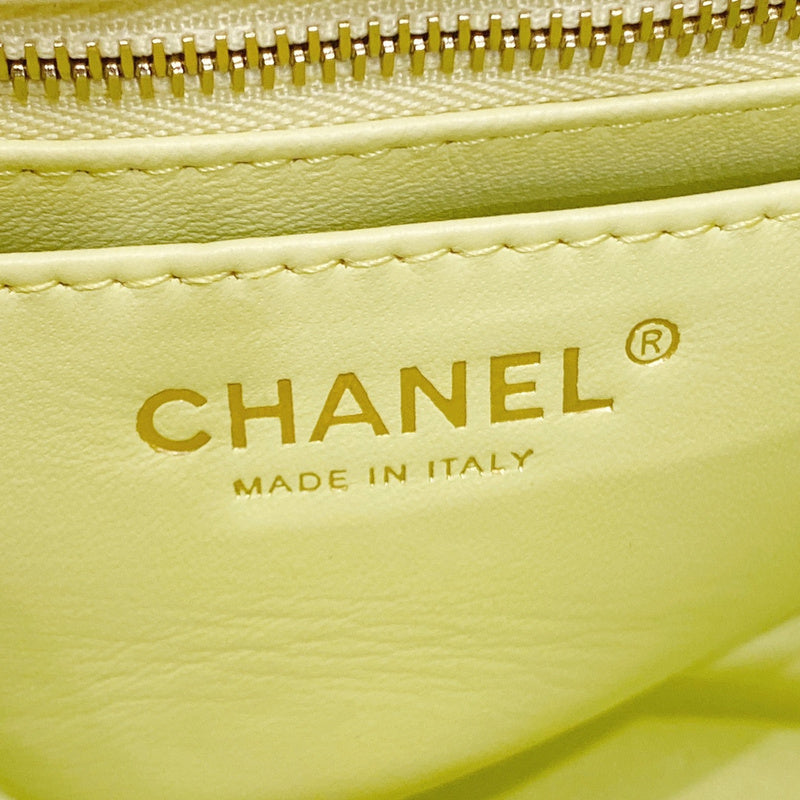  handbag, compact everyday style, image 7