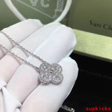 Angled view of Van Cleef & Arpels unisex jewelry piece