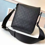 Close-up detail of modern classic women's handbag – women's luxury handbag