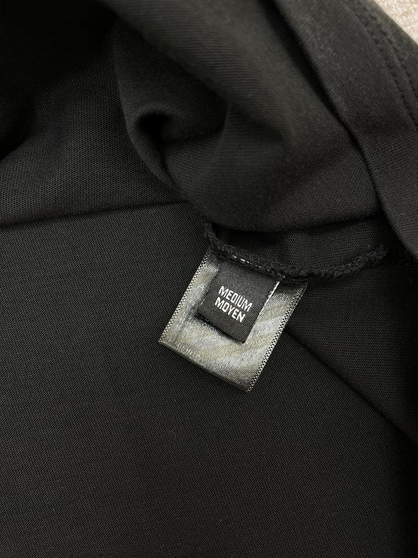 Front view of Amiri luxury piece style No.039