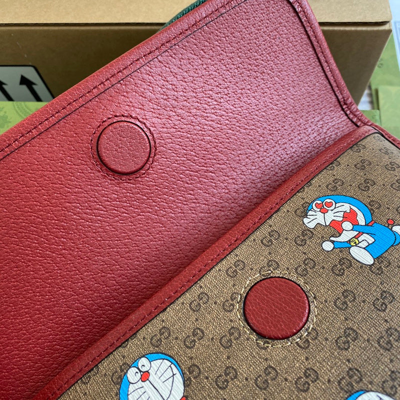 Close-up detail of classic signature women's handbag – women's luxury accessory