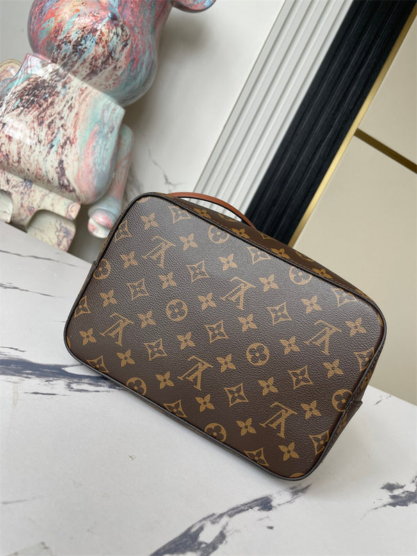  Tailored satchel front view 13