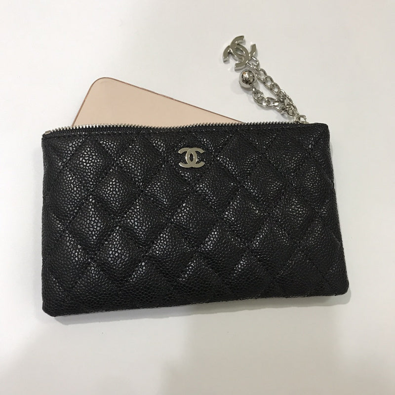 Zivas Charm Effortless Elegance Everyday Handbag (Elevated Accessory Essential) – Styled Look