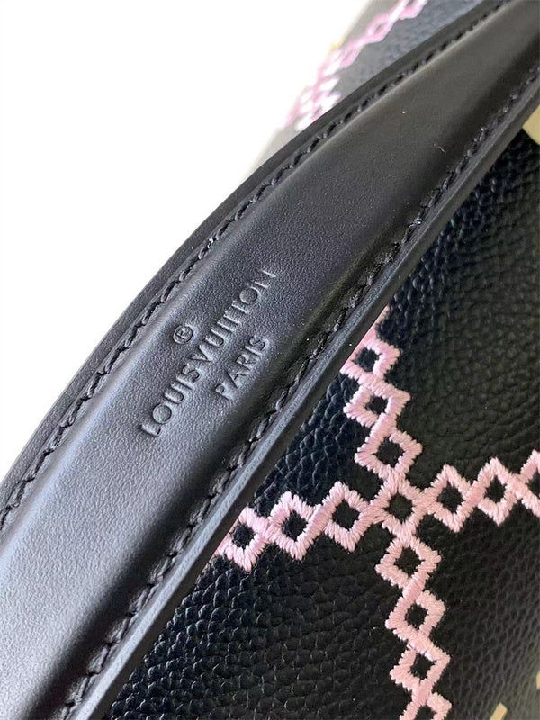  satchel close-up of hardware and finish 11