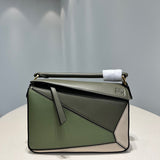 Ziva's Charm handbag – product shot (24cm*16.5cm*10.5cm)