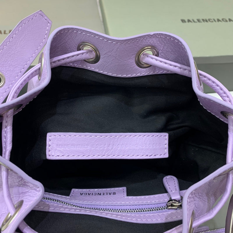 Timeless Faux Leather Handbag - Premium Craftsmanship Detailing | Women's Luxury Handbag #310 - texture close-up (image 9) of designer-inspired handbag