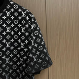 Full styled look of Louis Vuitton cotton t-shirt with logo-detail design