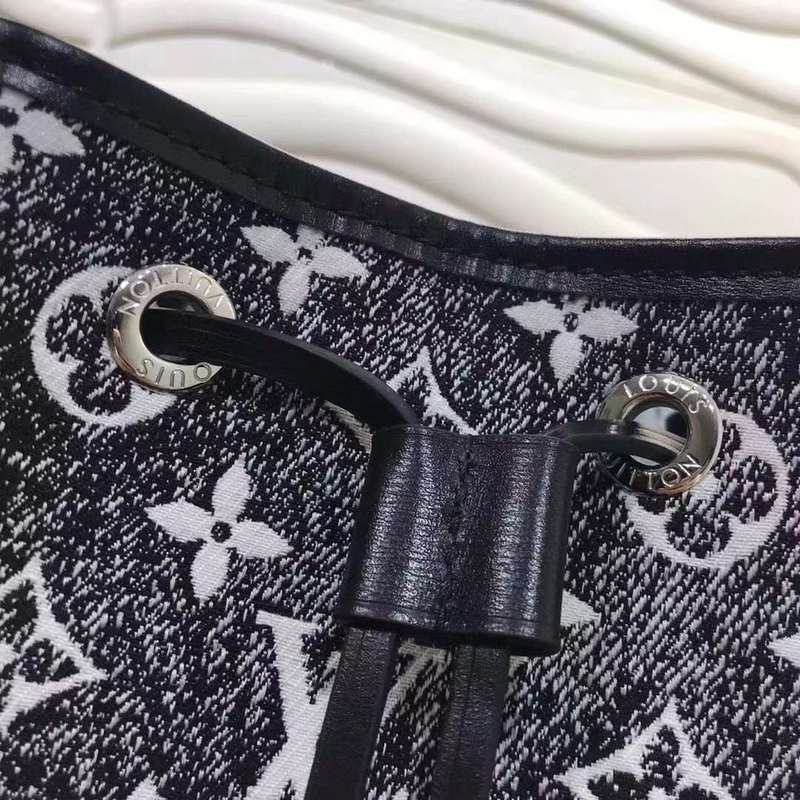 Handle and strap detail of structured statement women's handbag – women's everyday handbag
